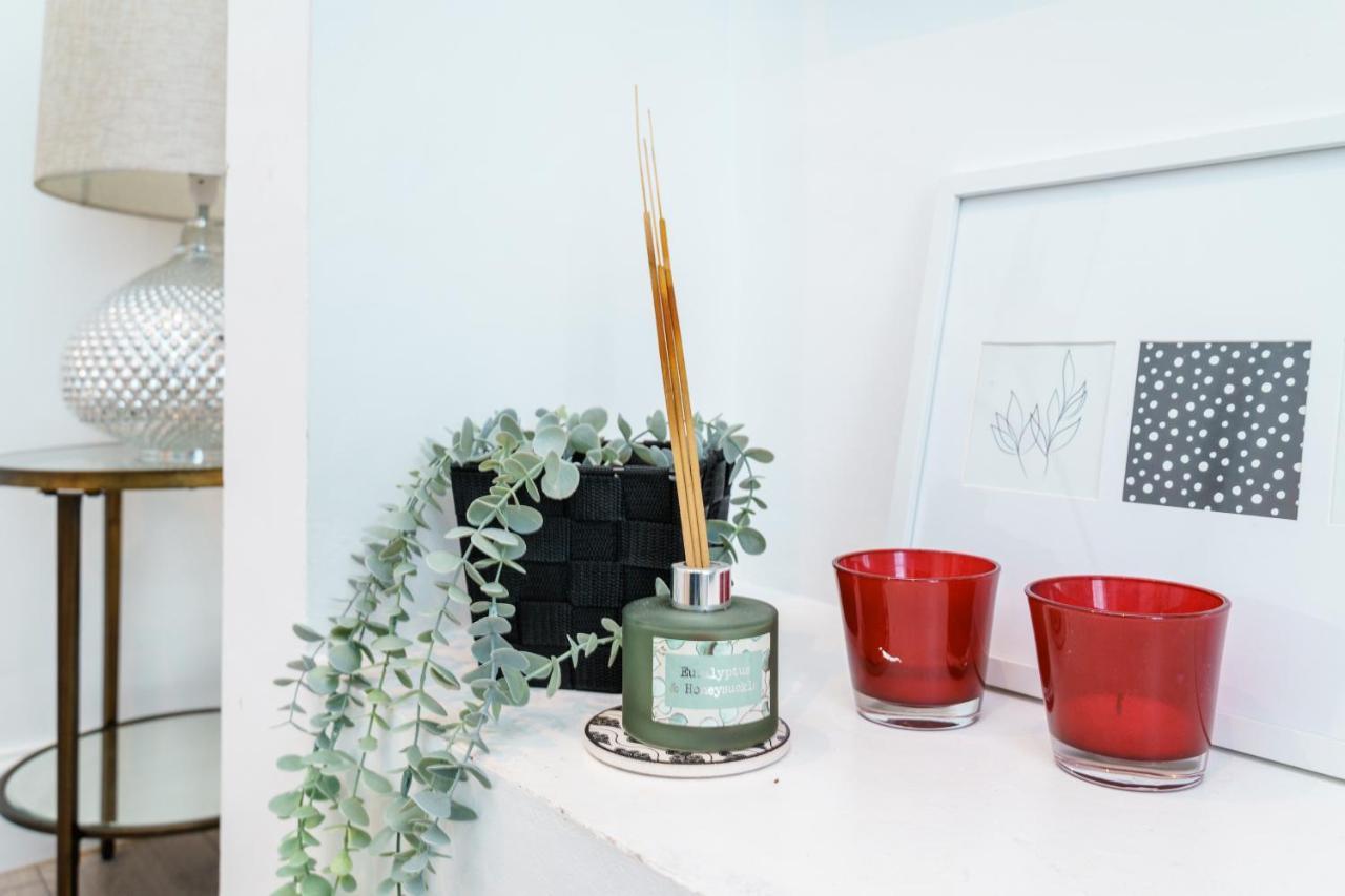Modern 2 Bed Apartment Close To Westfield Stratford Mall With Garden Лондон Экстерьер фото